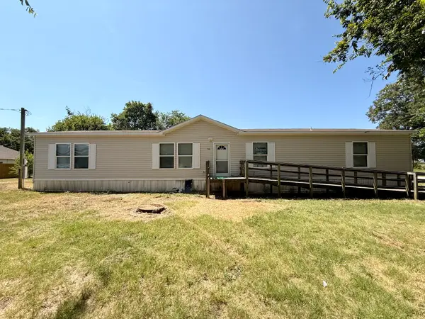 90 2nd Street, Honey Grove, TX 75446