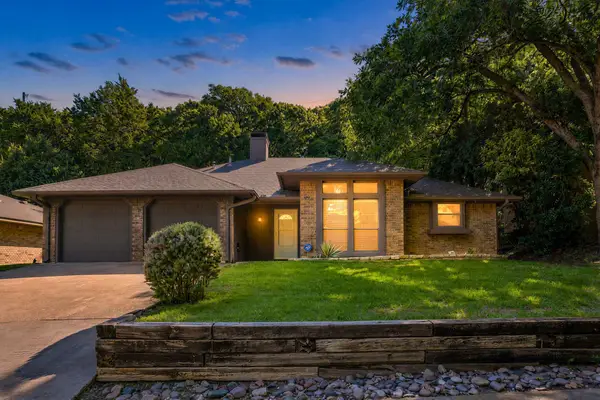 824 Cherlynne Drive, Cedar Hill, TX 75104