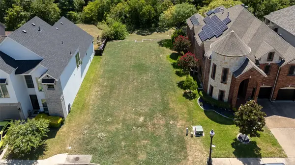 916 Saint George Place, DeSoto, TX 75115