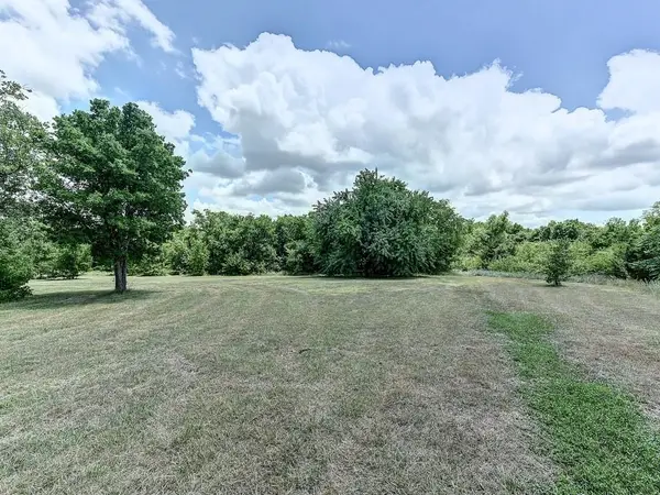 4209 Chisholm Trail, Crowley, TX 76036