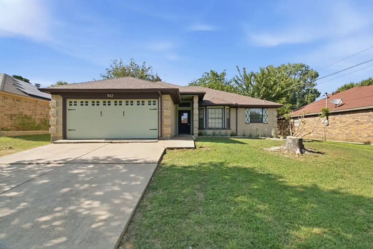 927 Freestone Drive, Arlington, TX 76017 - #1