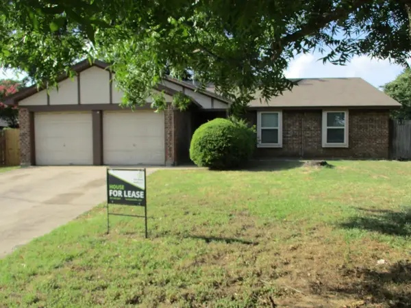 912 Shell Court, Bedford, TX 76022