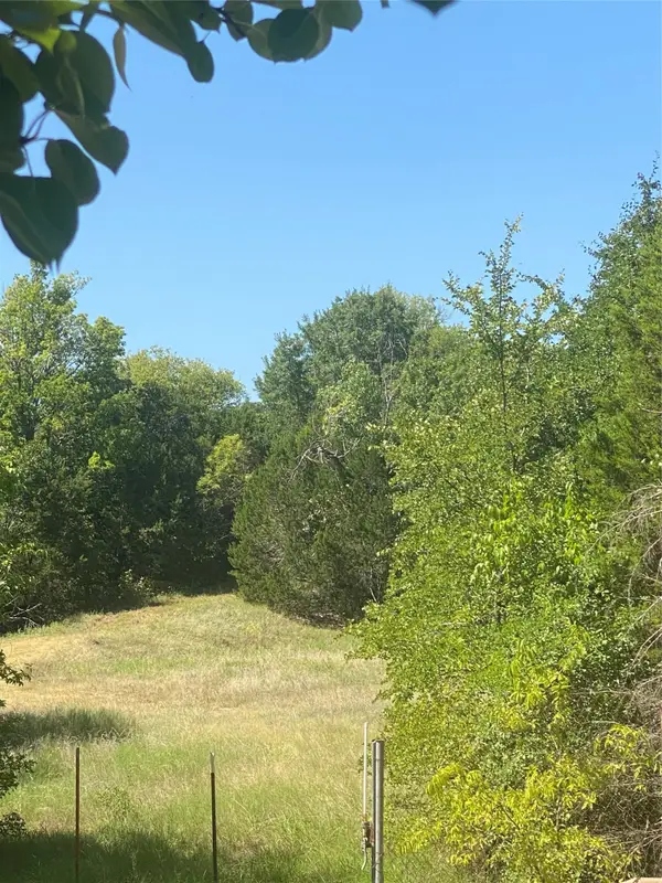 3401 Frontier Trail, Granbury, TX 76048