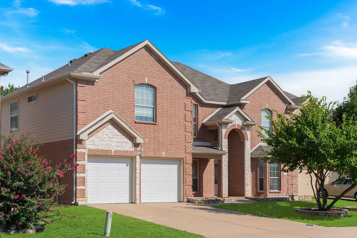 5207 W Cove Way, Grand Prairie, TX 75052 - #1