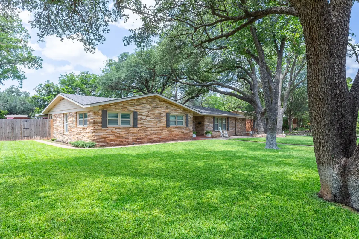 1518 Elmwood Drive, Abilene, TX 79605 - #1