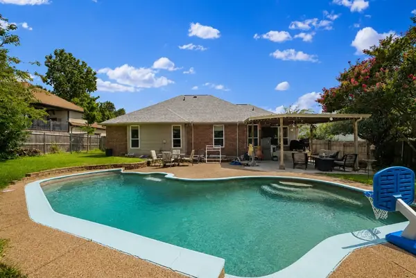 6705 Fair Oaks Drive, North Richland Hills, TX 76182