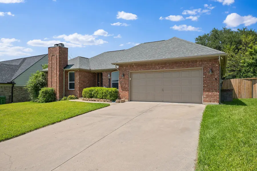 6705 Fair Oaks Drive, North Richland Hills, TX 76182 - #2