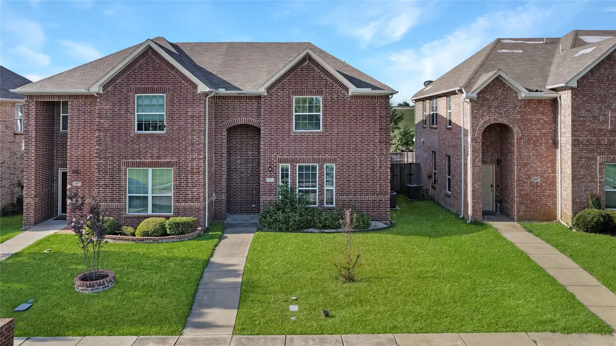 817 Jamie Drive, Grand Prairie, TX 75052 - #1