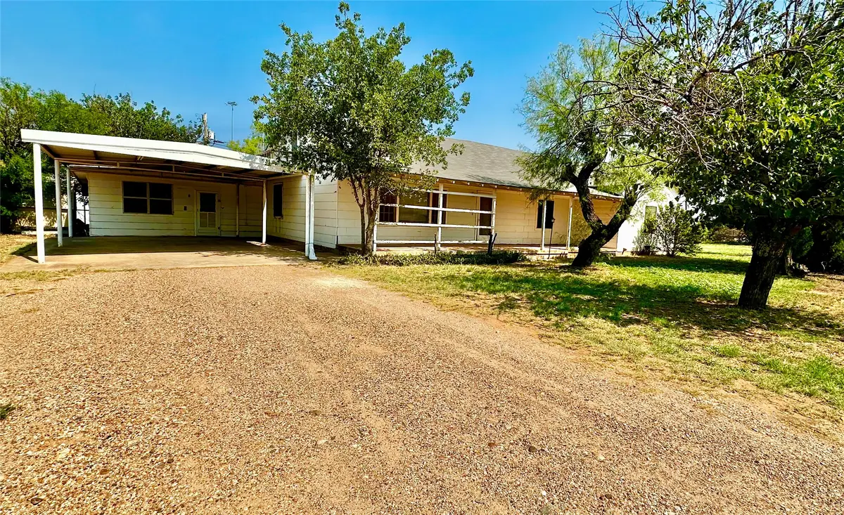 1117-1121 S Washington, Aspermont, TX 79502 - #1