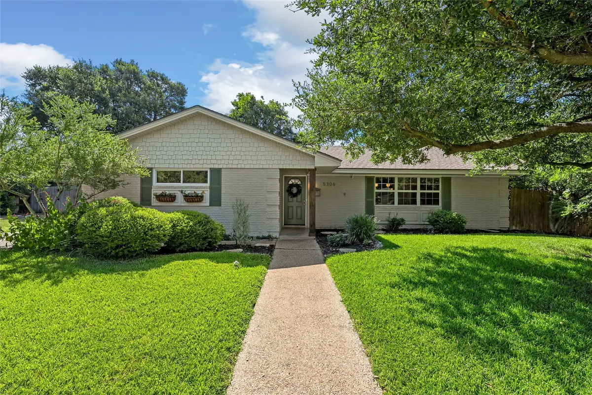 5306 Lake Crest Drive, Waco, TX 76710 - #1