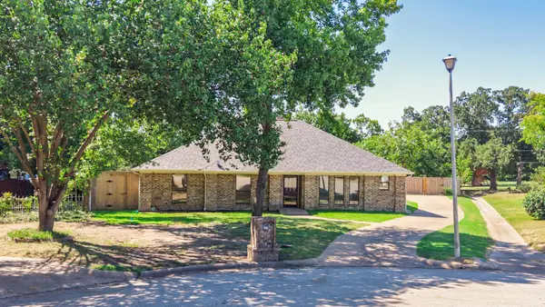5504 Glenlivet Place, Greenville, TX 75402