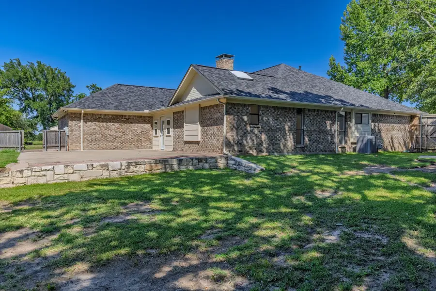 5504 Glenlivet Place, Greenville, TX 75402 - #3