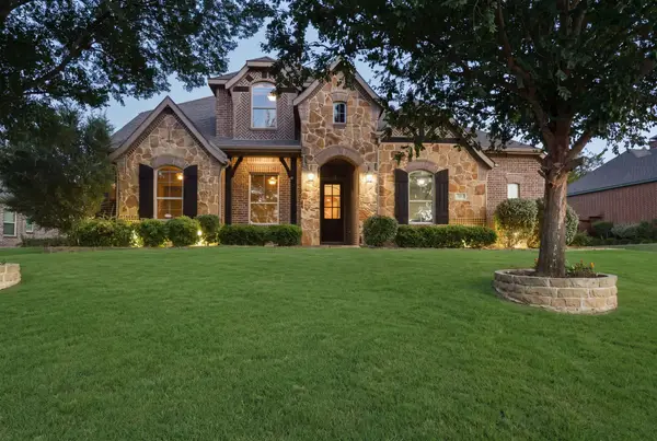 317 Landview Drive, Burleson, TX 76028