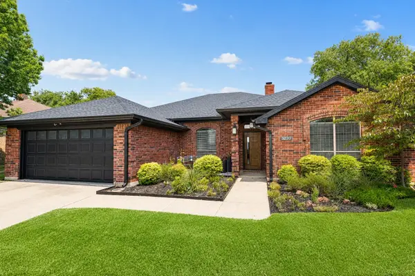 3220 Timber View Circle, Bedford, TX 76021