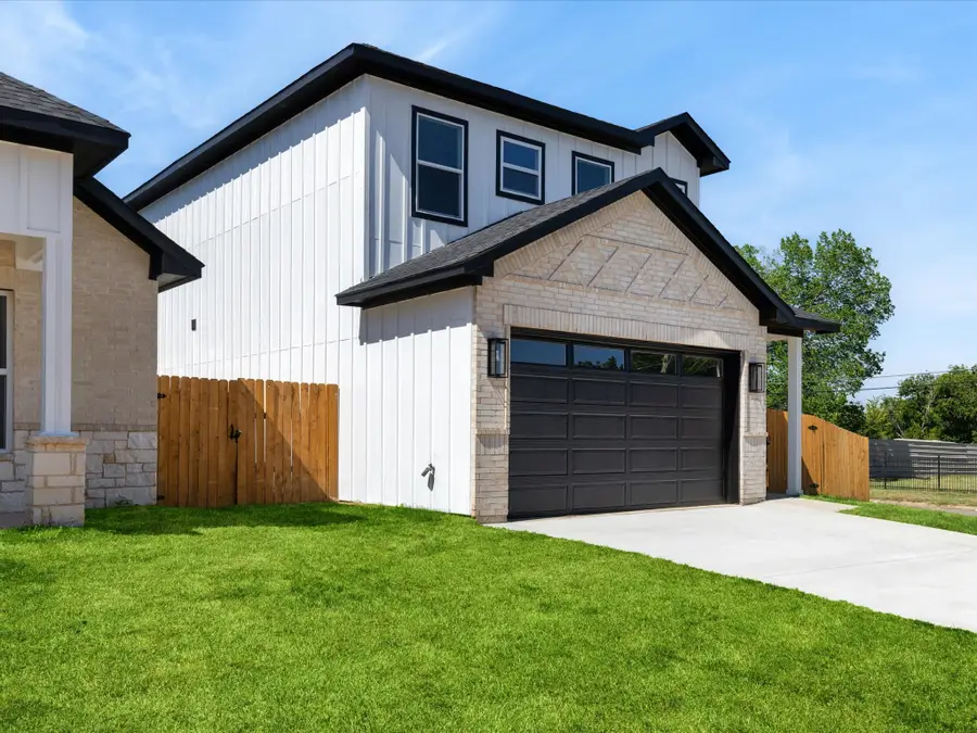 4237 Avenue H, Fort Worth, TX 76105 - #3