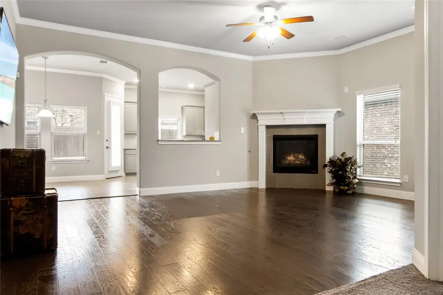 208 Burberry Drive, Grand Prairie, TX 75052 - #3