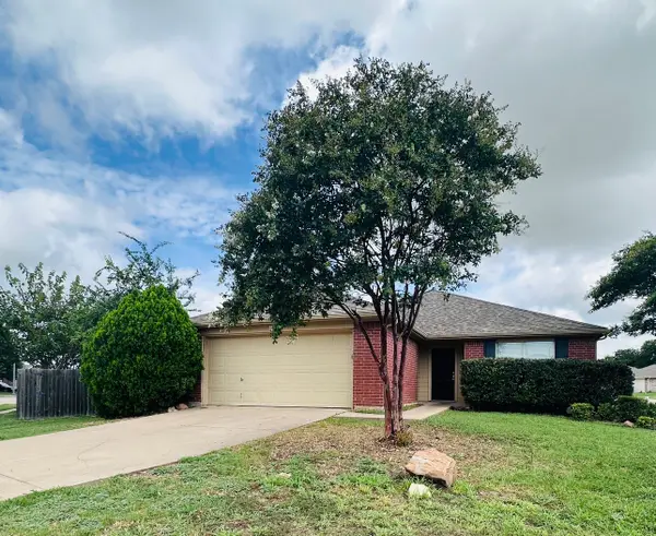 8600 Hawkview Drive, Fort Worth, TX 76179