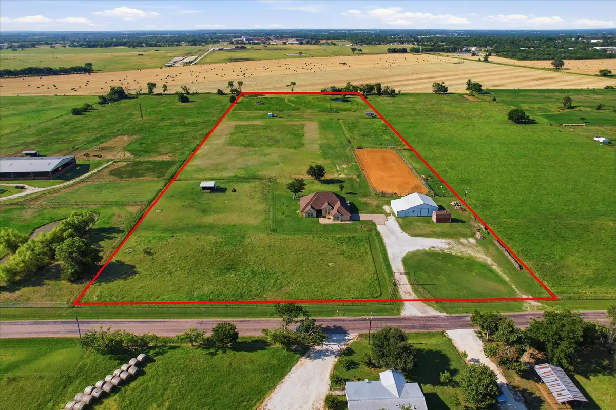 685 W Line Road, Whitesboro, TX 76273 - #1