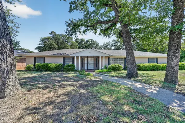 7200 Ellis Road, Fort Worth, TX 76112