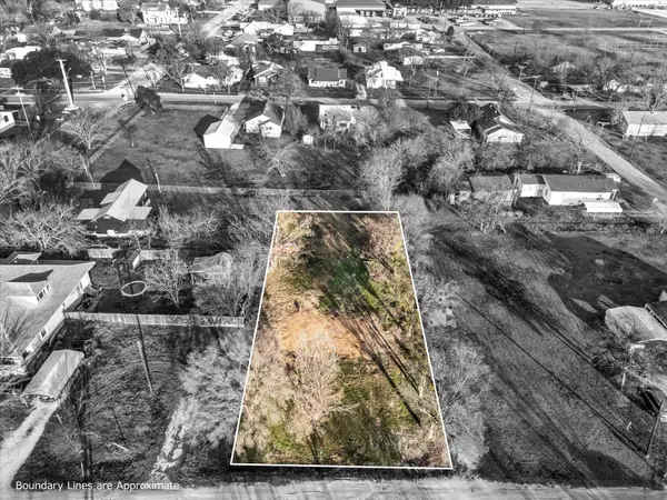 605 E Adams Street, Itasca, TX 76055