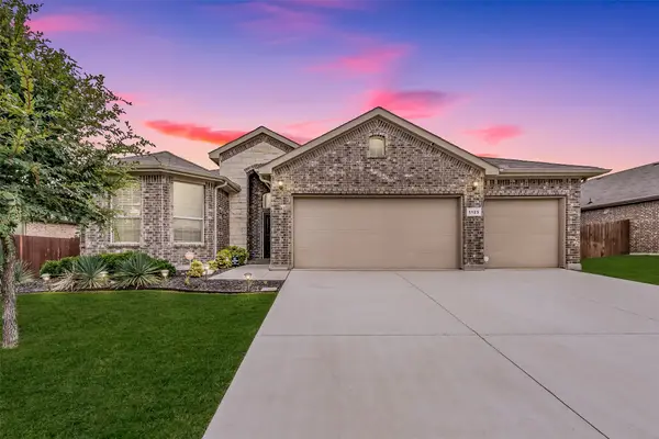1125 Belsay Lane, Saginaw, TX 76131