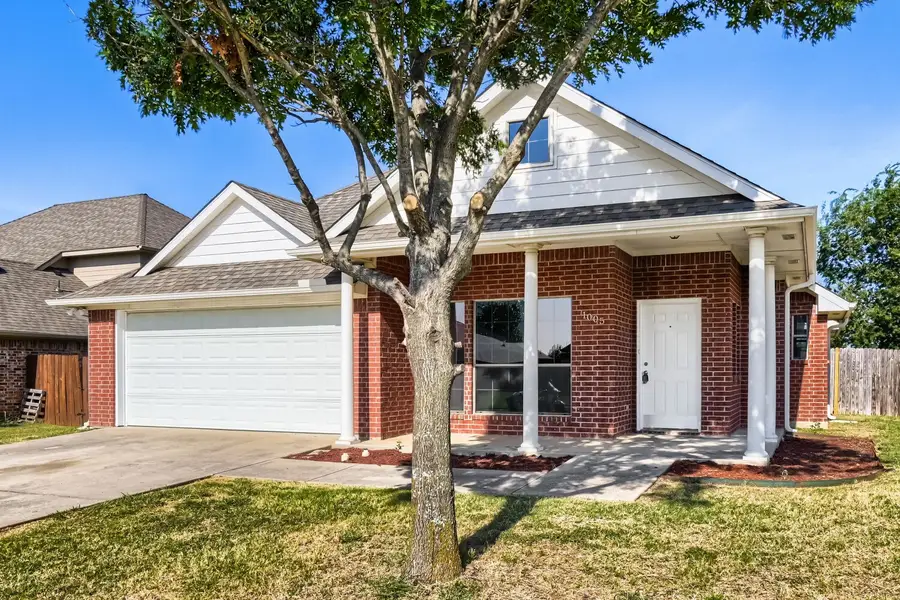 1005 Lake Ridge Drive, Sanger, TX 76266 - #2