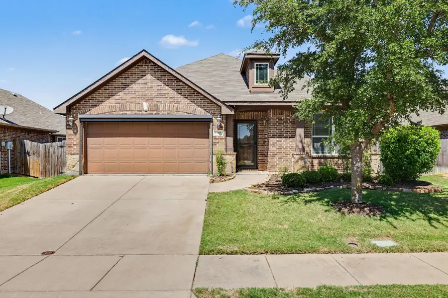8305 Spitfire Trail, Aubrey, TX 76227 - #2
