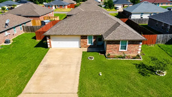 2003 Firefly Circle, Bellmead, TX 76705