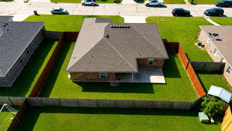 2003 Firefly Circle, Bellmead, TX 76705 - #3
