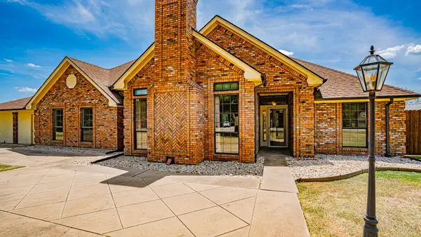500 Buena Vista Court, Granbury, TX 76049