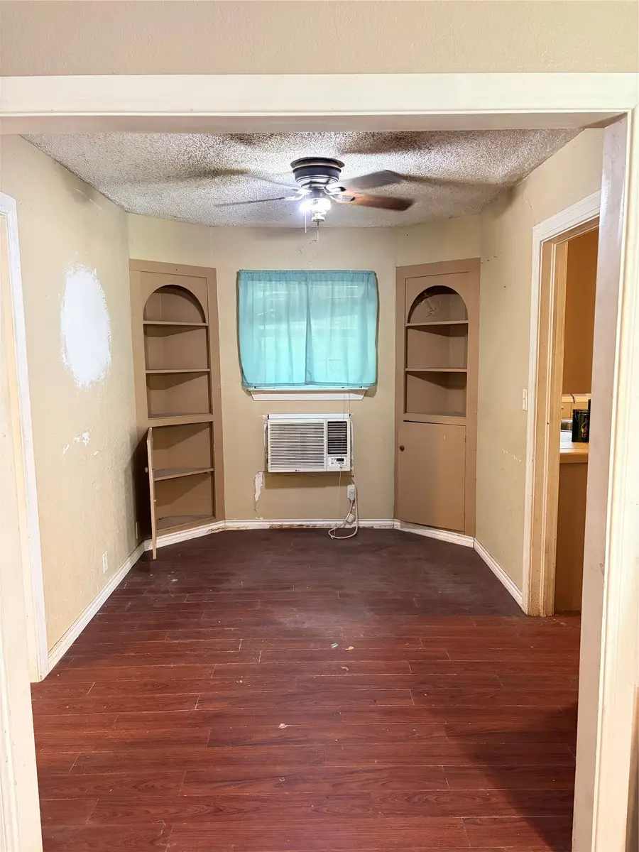 2423 Simpson Street, Paris, TX 75460 - #3