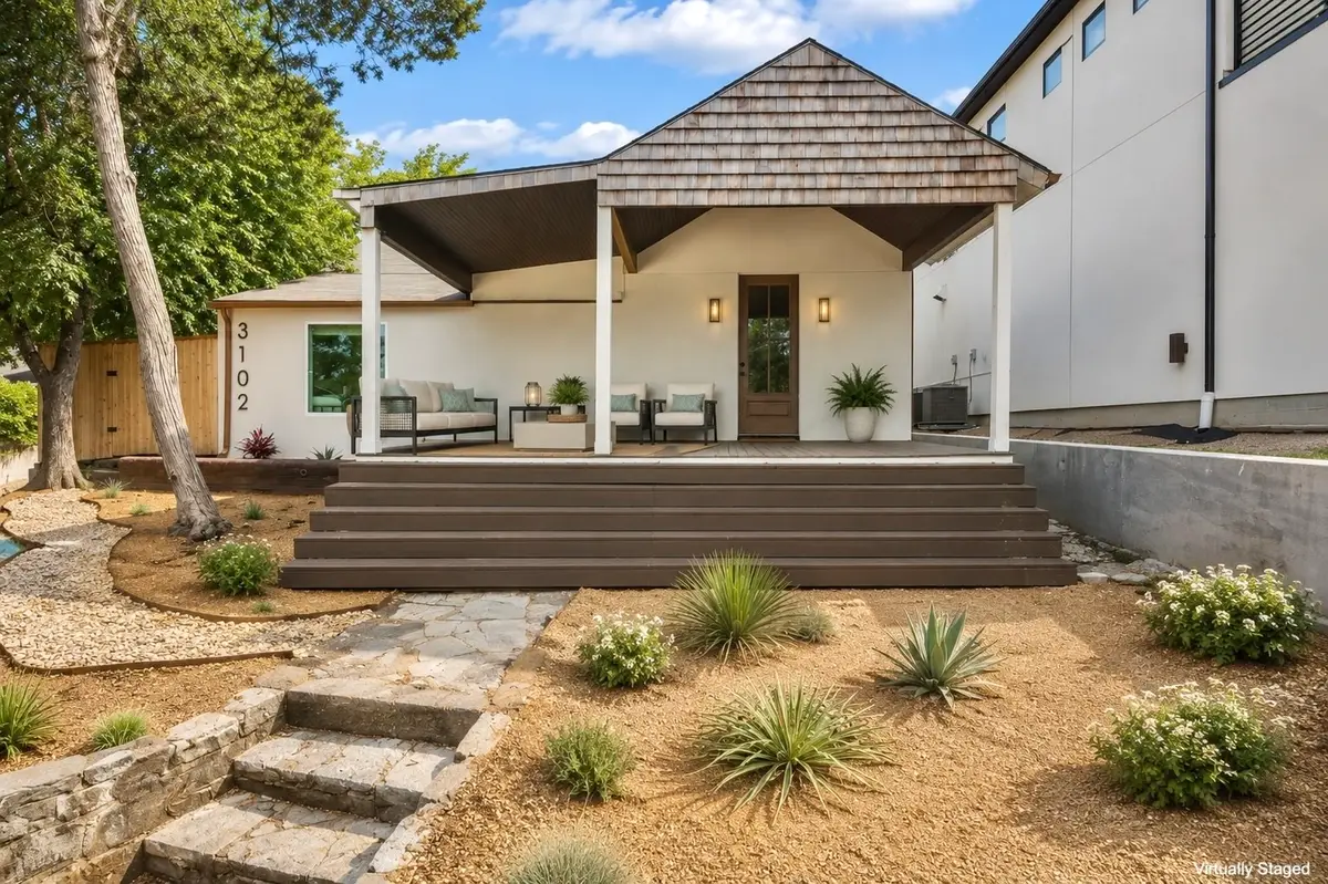 3102 W Jefferson Boulevard, Dallas, TX 75211 - #1