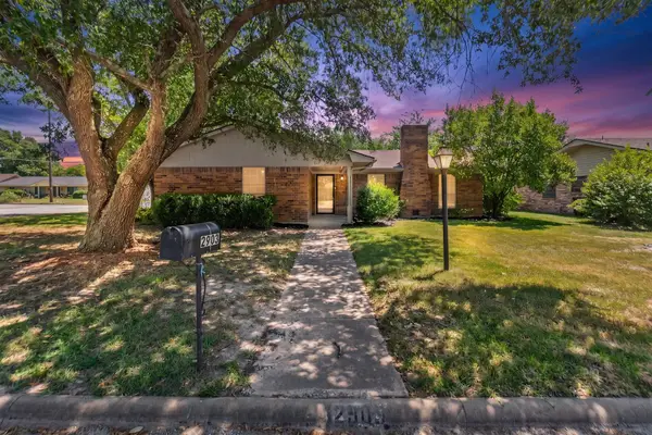 2903 Melmar Park Street, Commerce, TX 75428