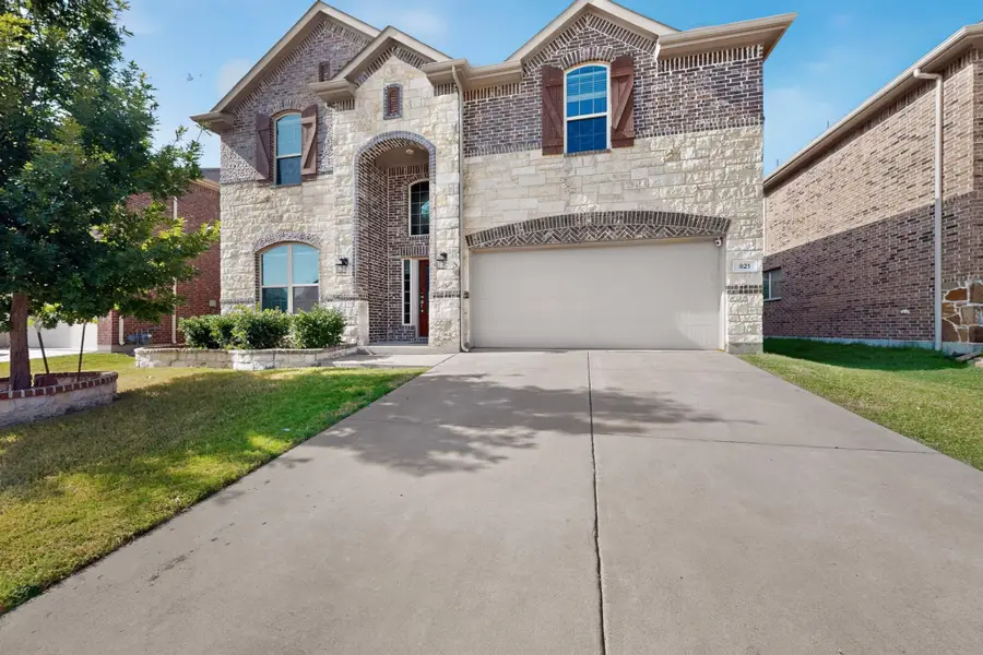 821 Black Hawk Drive, Princeton, TX 75407 - #2