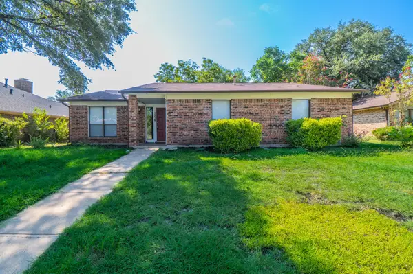 1514 Hindsdale Drive, Richardson, TX 75081
