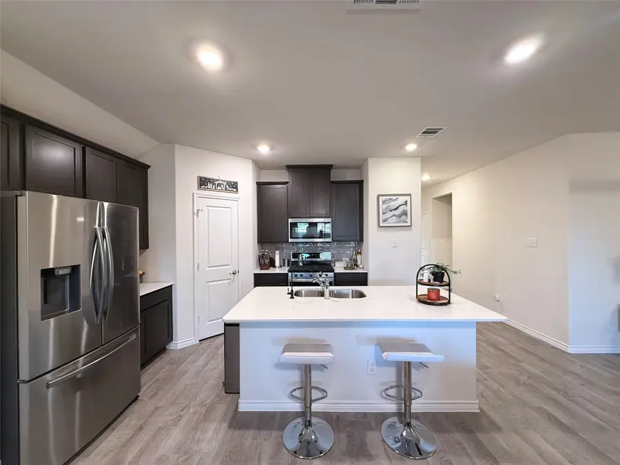 11008 Summer Rain Boulevard, Aubrey, TX 76227 - #3