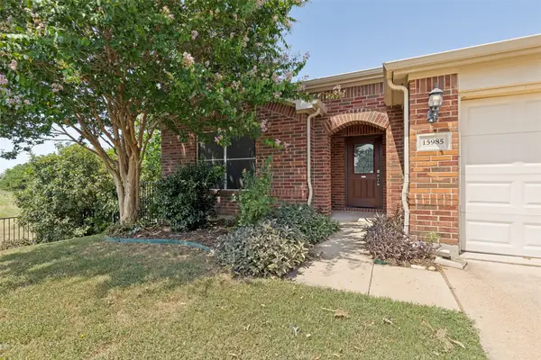 15985 Avenel Way, Fort Worth, TX 76177