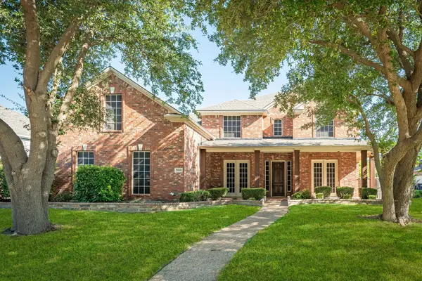 205 Creekside Drive, Murphy, TX 75094