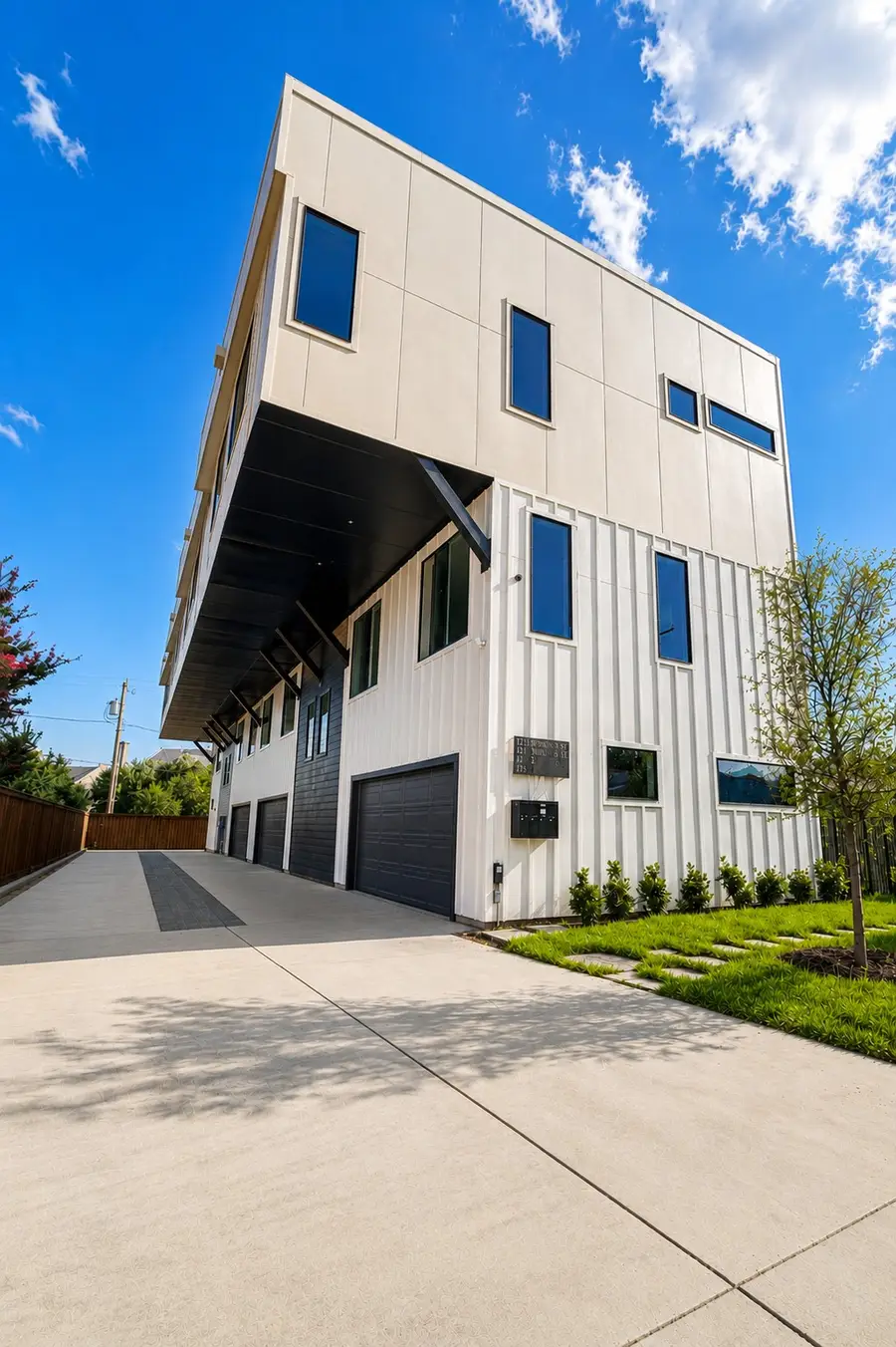 1311 Madrigal Parkway, Dallas, TX 75206 - #2