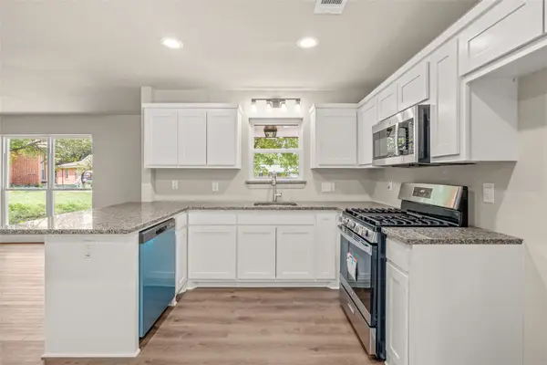 6402 Claude Court, Fort Worth, TX 76135
