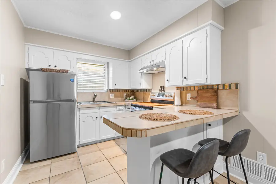 436 Ball Street, Grapevine, TX 76051 - #3