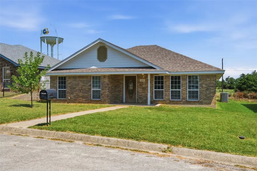 2323 Jodi Lane, Gainesville, TX 76240 - #2