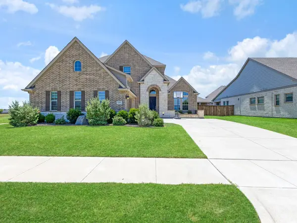 3204 Julian Street, Mansfield, TX 76063