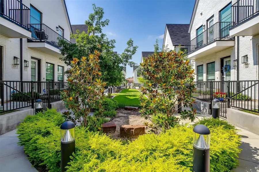 135 Thornton Street, Arlington, TX 76013 - #3