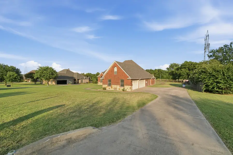 148 Fossil Rock Drive, Azle, TX 76020 - #3