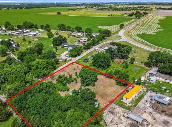 121 Wickliffe Road, Ferris, TX 75125