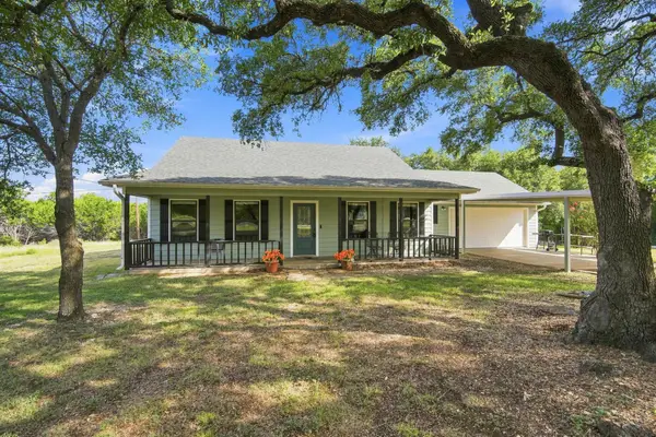 125 Deer Shadow Circle, Whitney, TX 76692