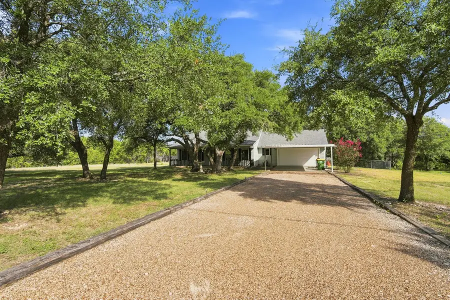125 Deer Shadow Circle, Whitney, TX 76692 - #2