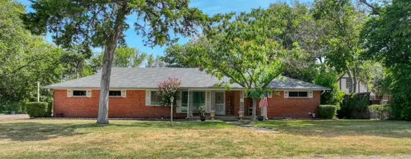 938 Nature Drive, Duncanville, TX 75116