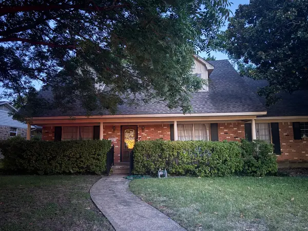 13640 Rolling Hills Lane, Dallas, TX 75240